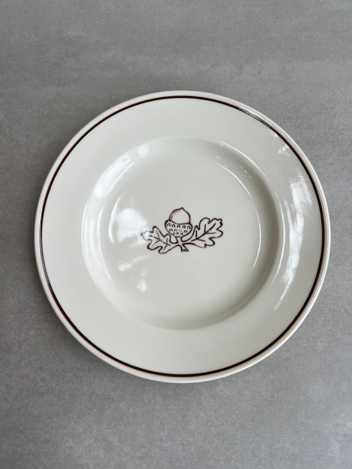 Classical Porcelain Side Plate with a Brown Line and Oak Leaf