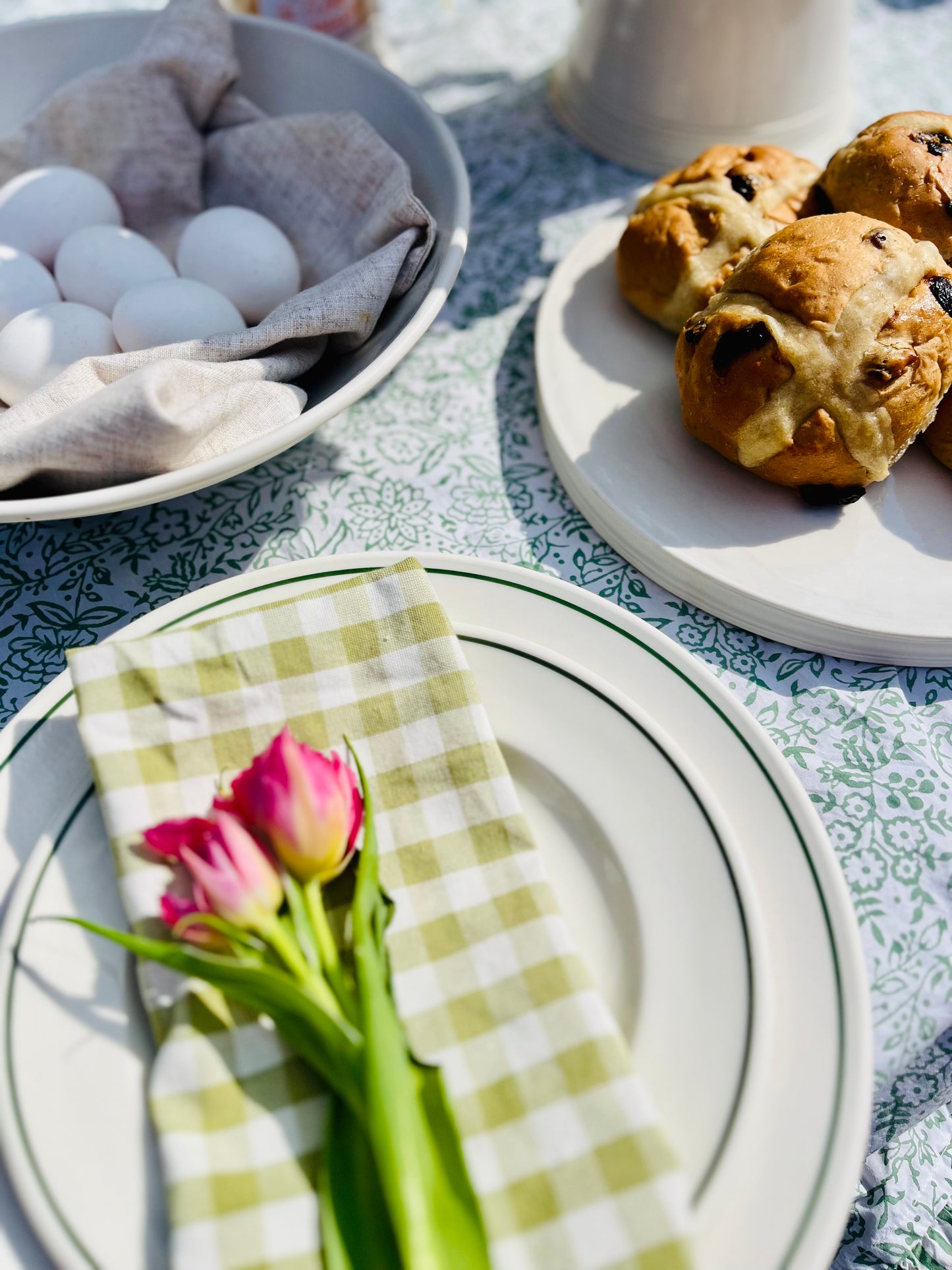 Porcelain Tableware with a Green Line