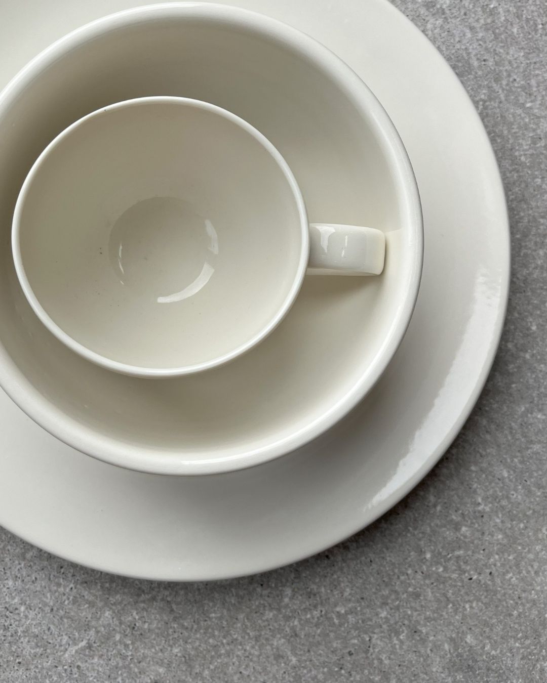 Dinner Plate, Bowl and Mug stacked