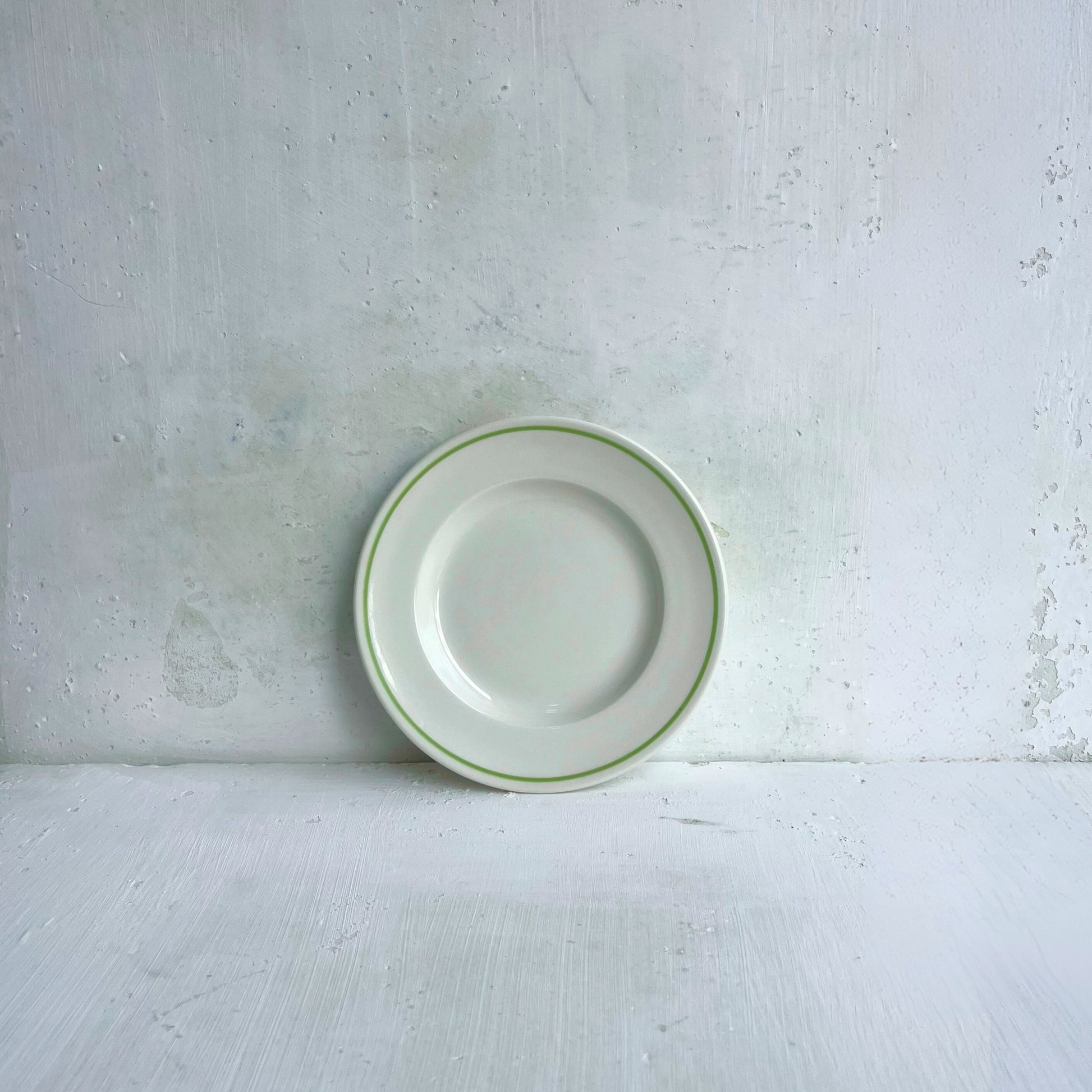Luxury Porcelain Small Side Plate with Hand Painted Clover Green Line