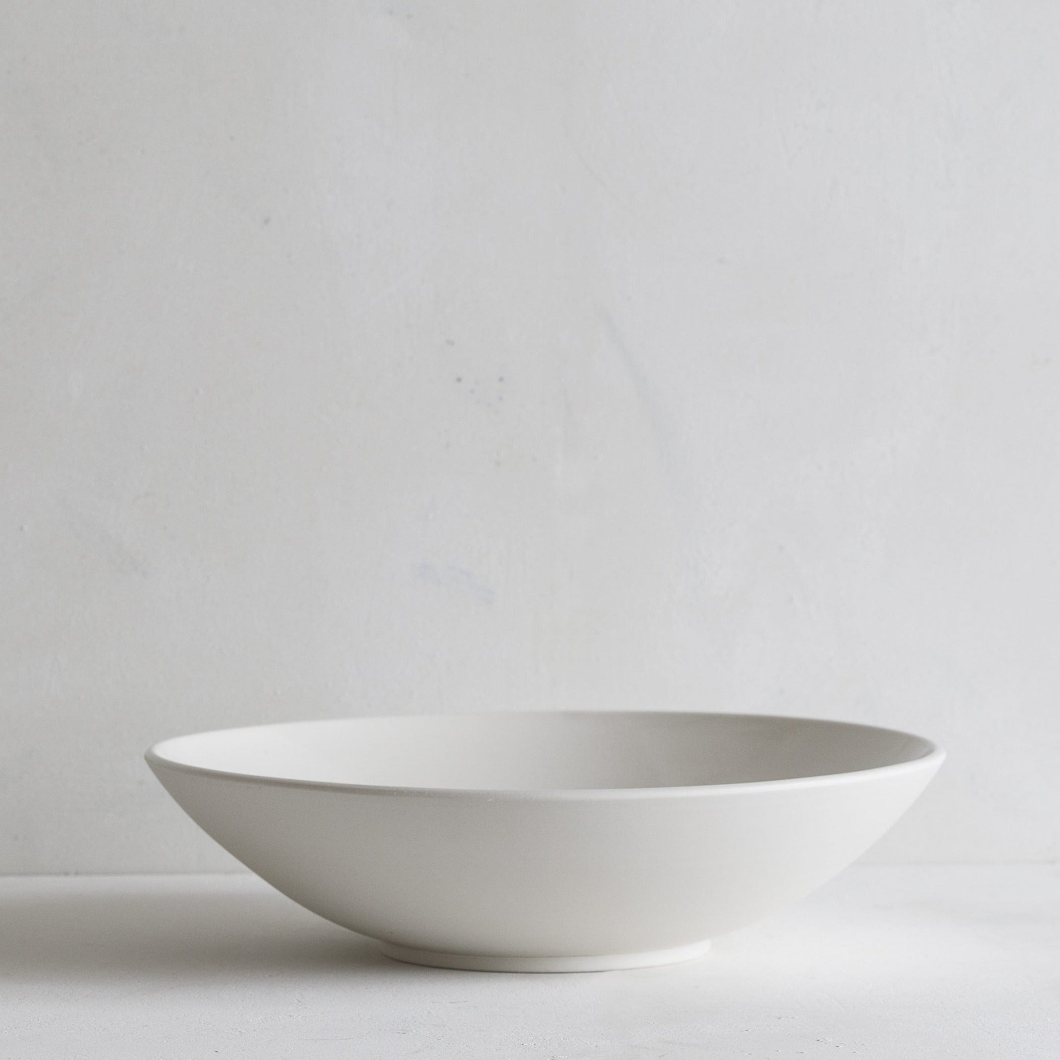 Pretty serving bowls best sale