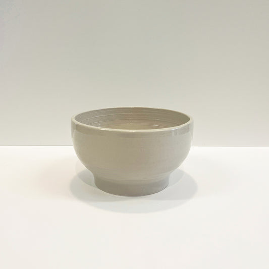 Stoneware Simple Bowls