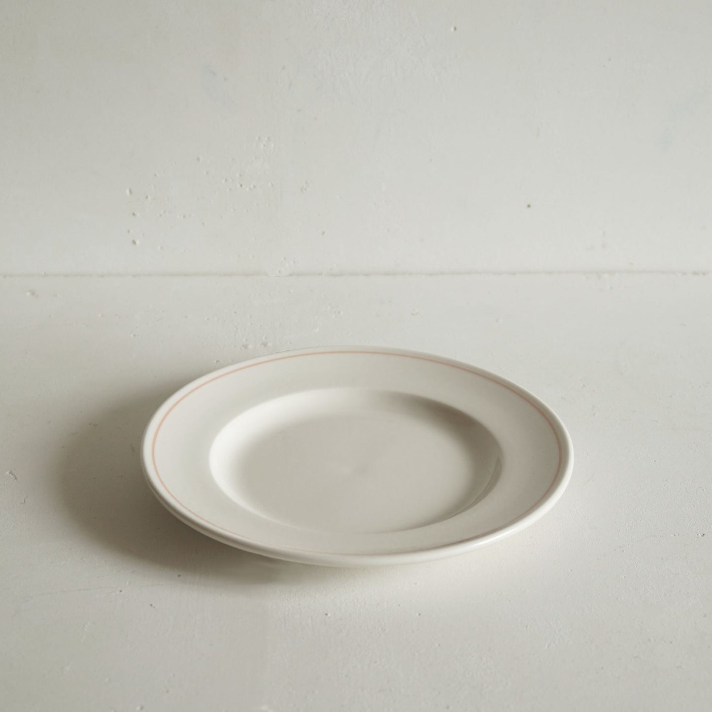 Luxury Pottery Side Plate with Coral Line