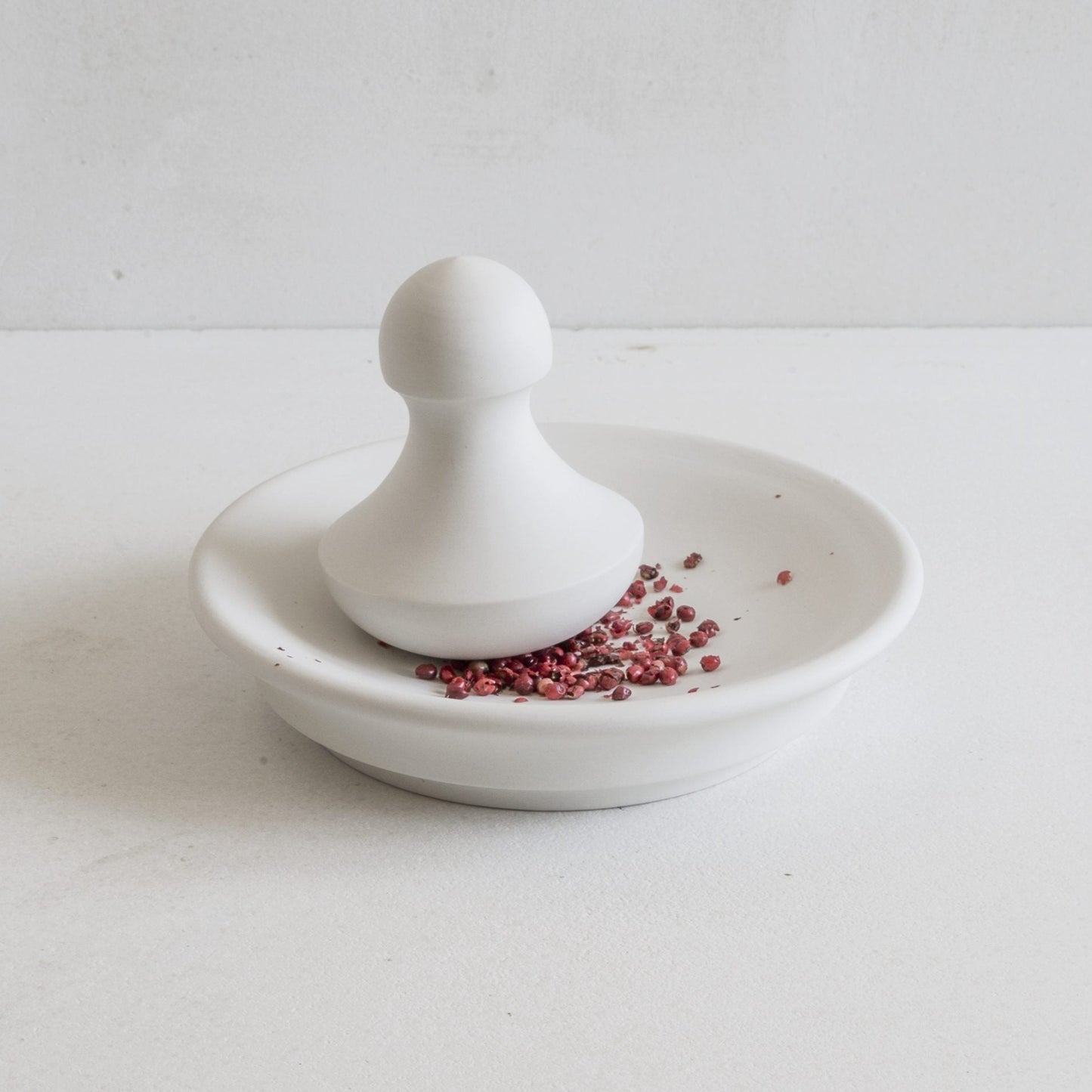 Ball Pestle and Mortar, Porcelain