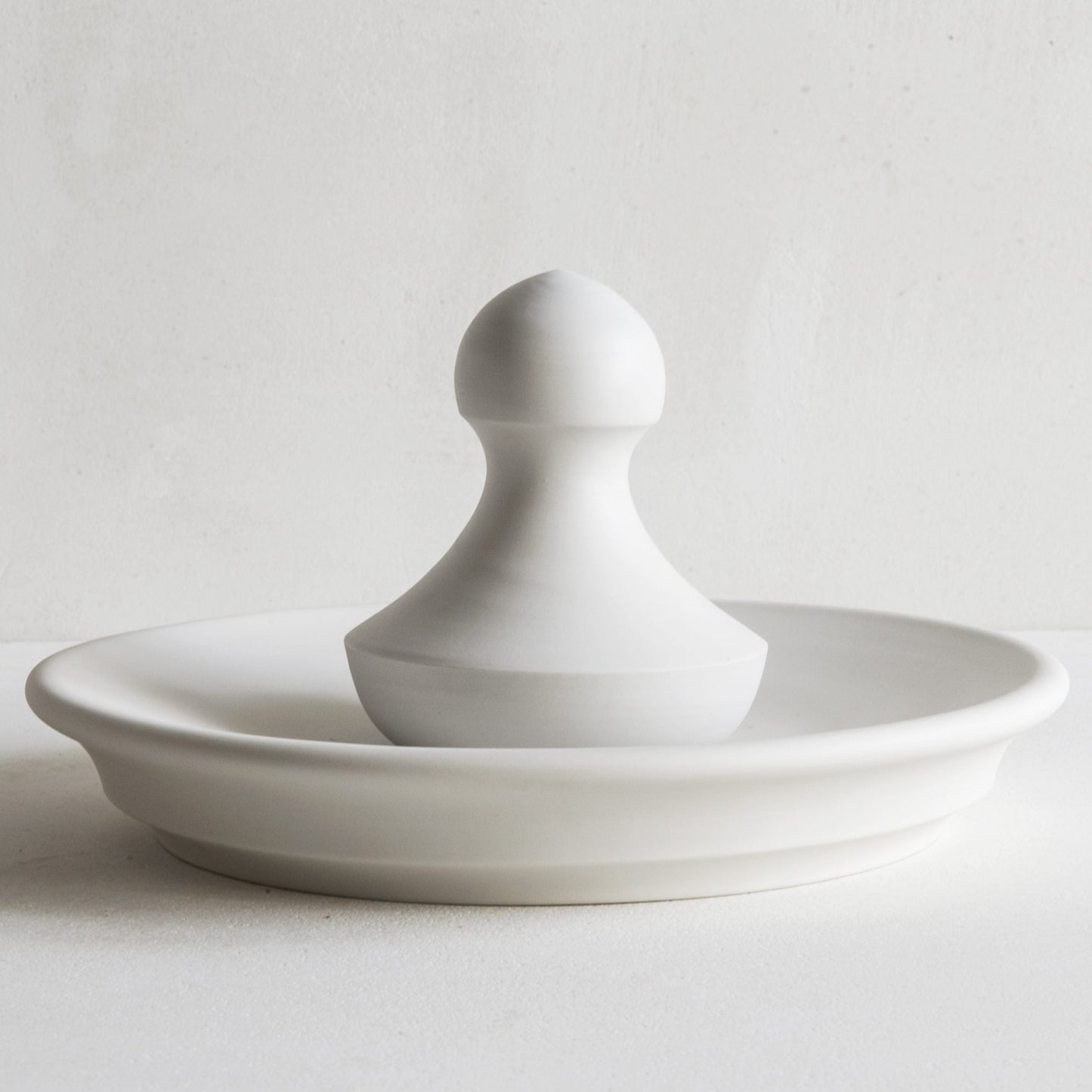 John Julian Porcelain Flat Mortar with Ball Pestle