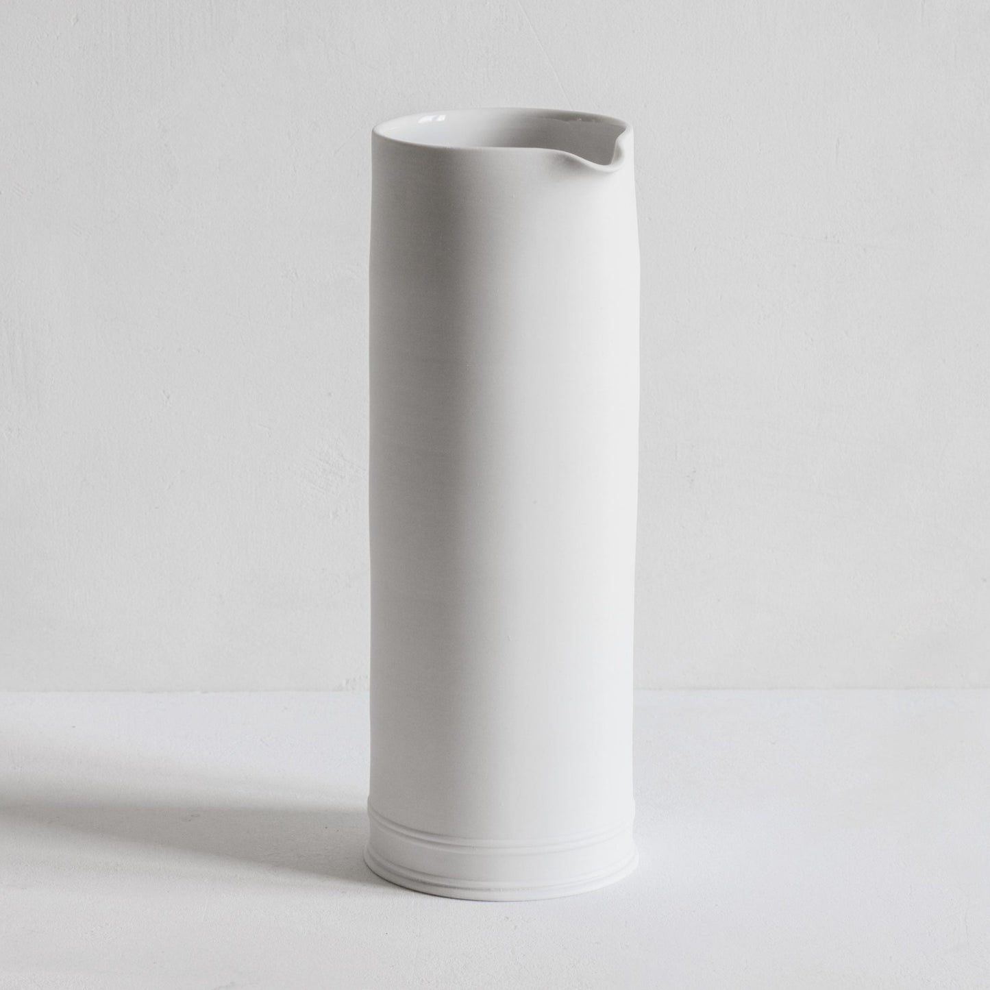 Classical Handleless Jug Large 25cm
