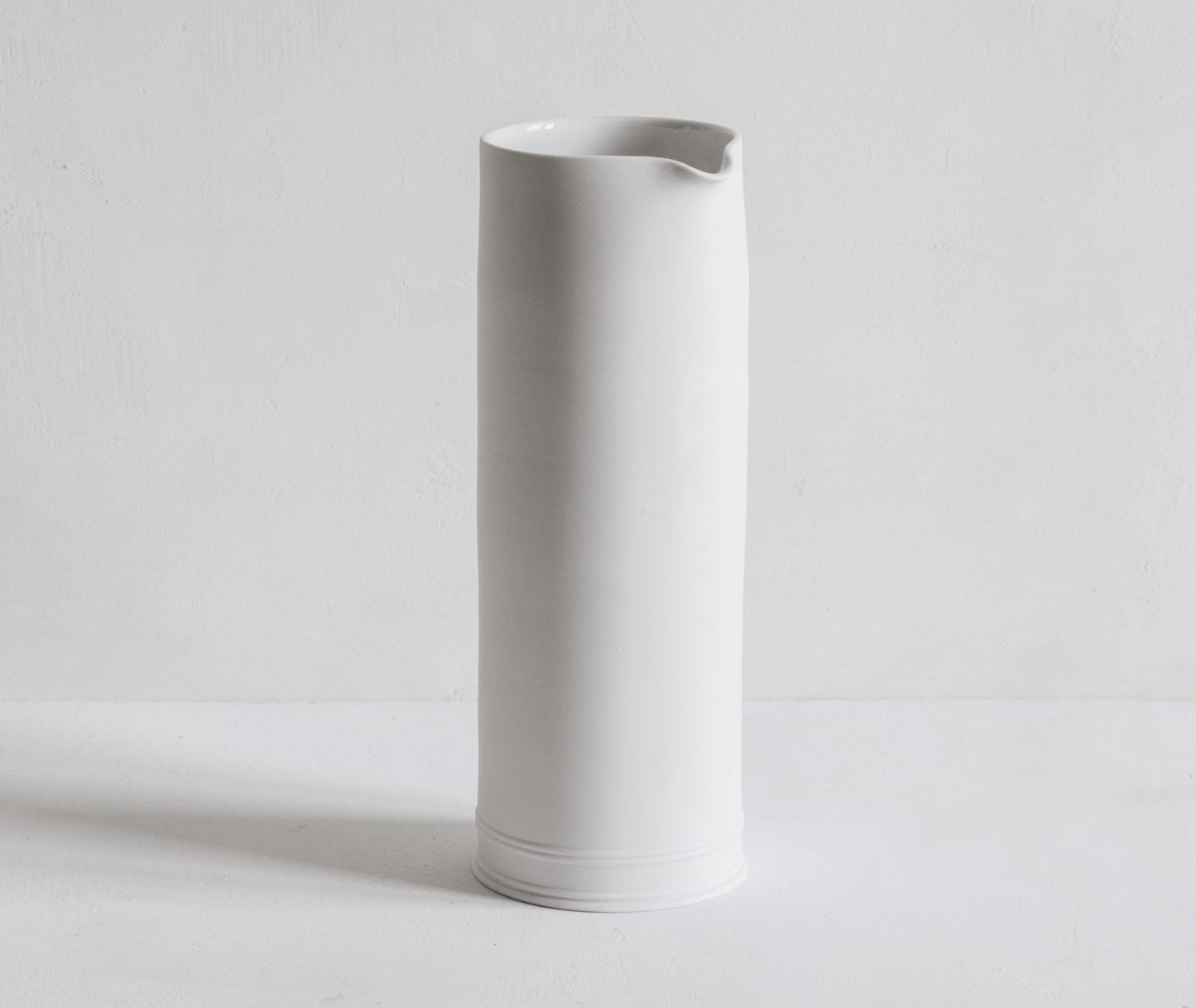 Classical Handleless Jug Large 25cm