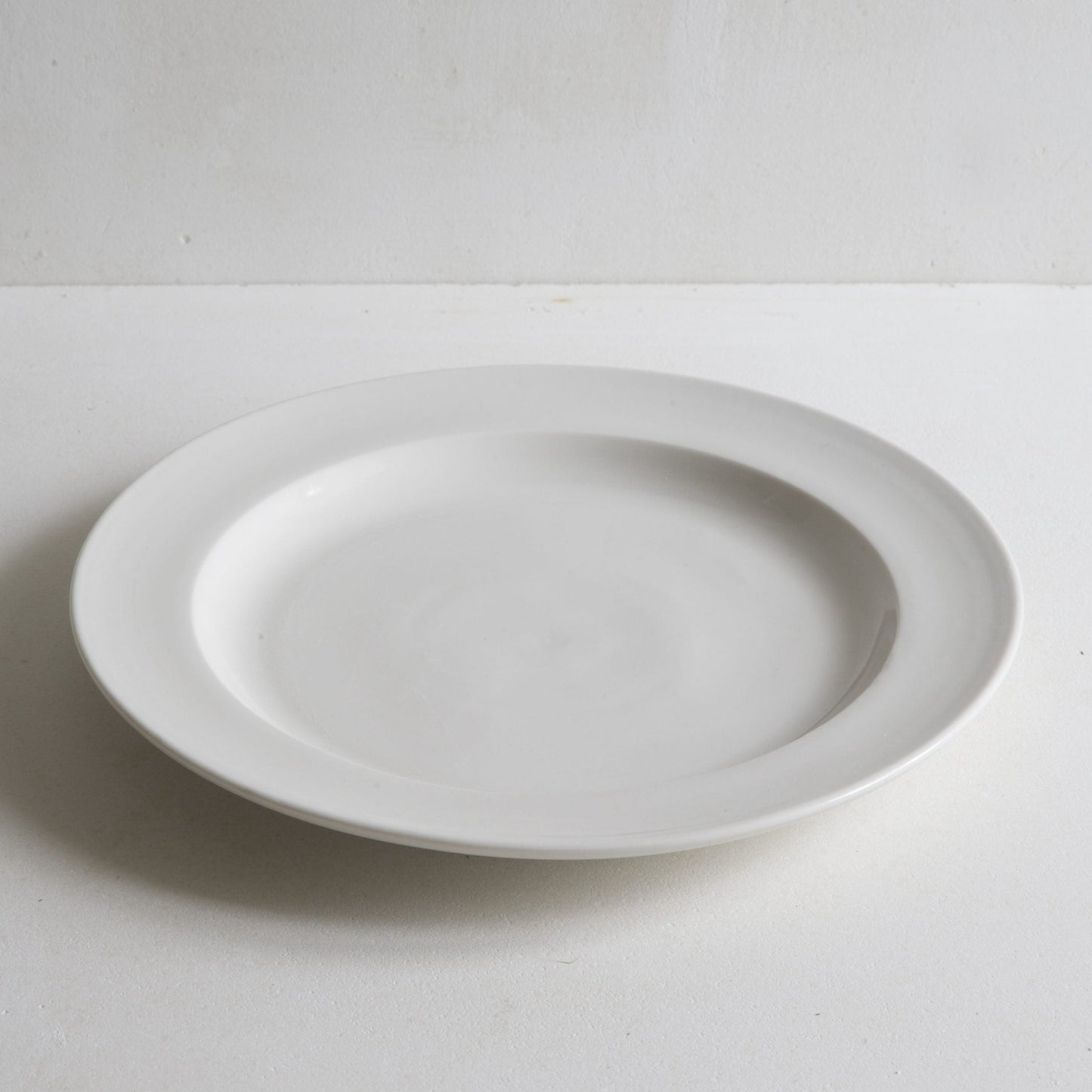 Classical Plain Porcelain Large Dinner Plate Flat View