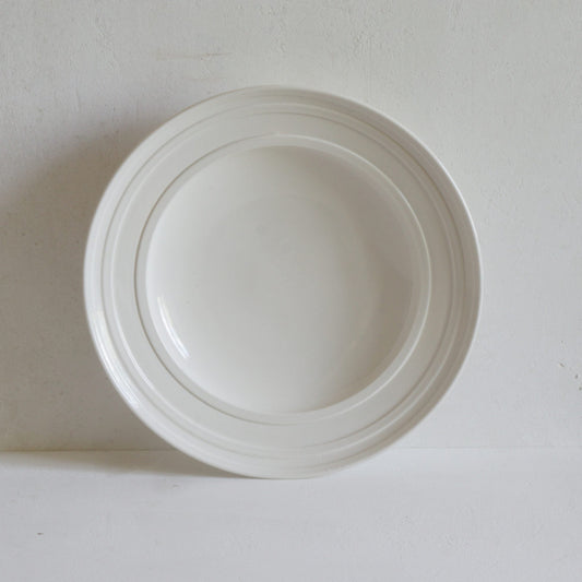 Classical Porcelain Impressed Line, Shallow Bowl