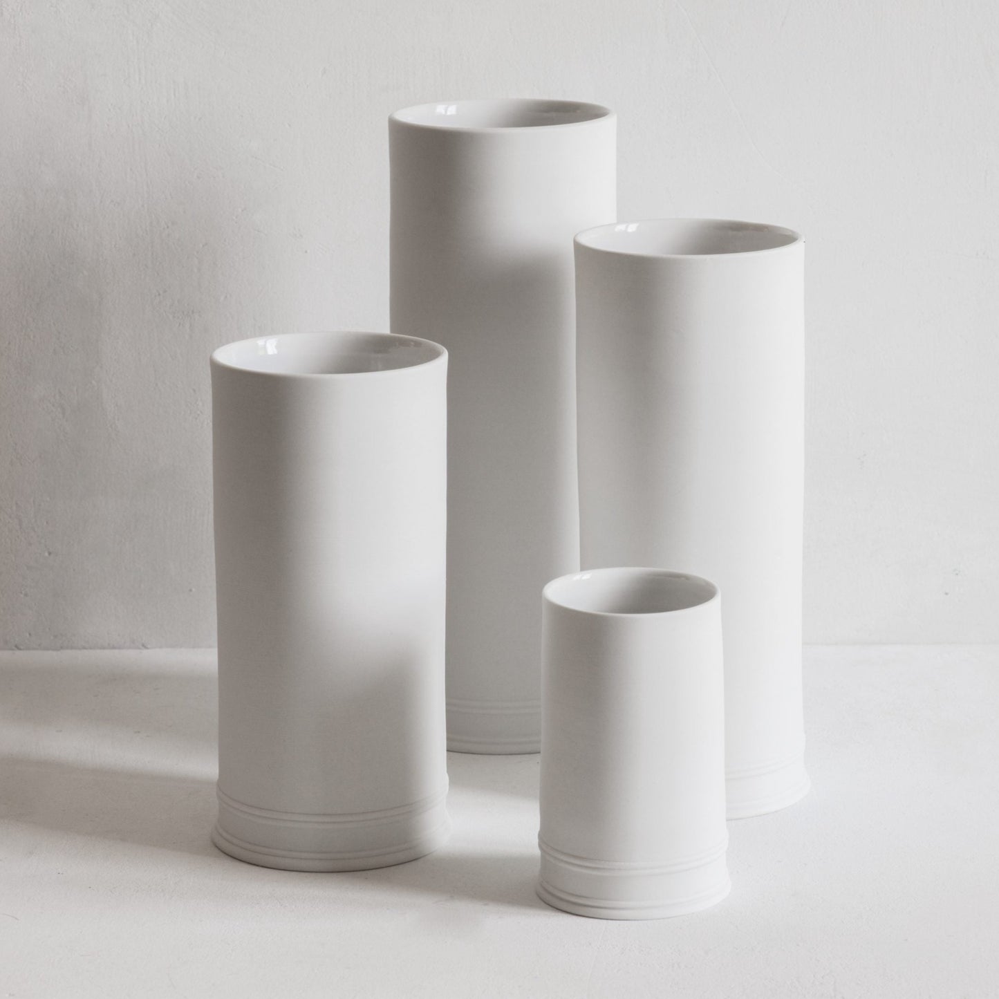 Classical porcelain column vases