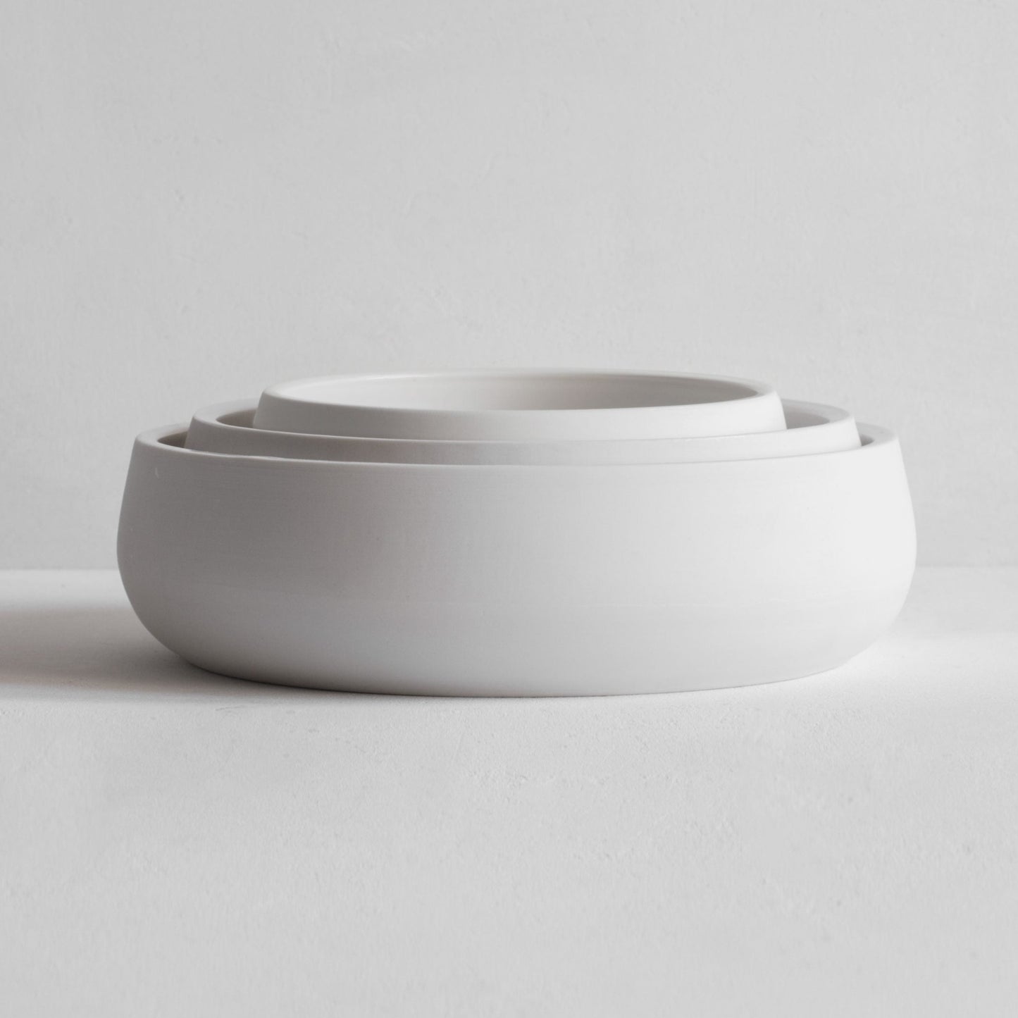 Flat Porcelain Nesting Bowls set of three