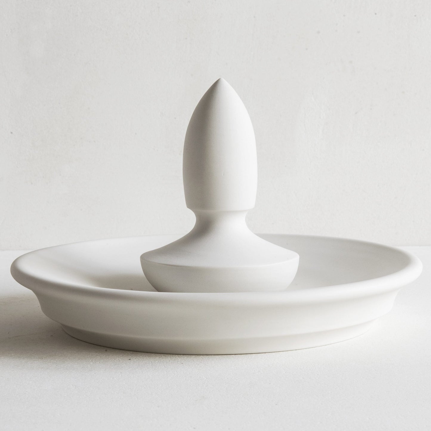 Porcelain Spear Pestle and Flat Mortar Large