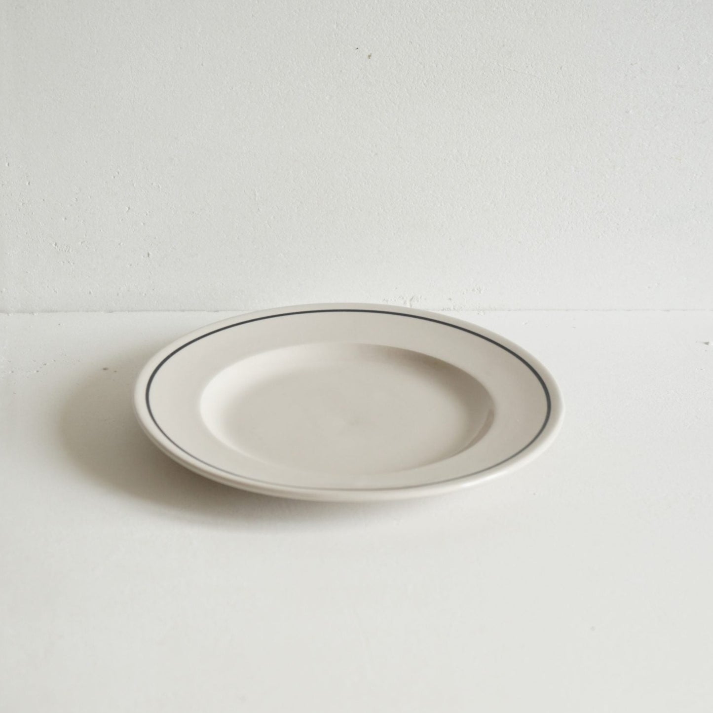Side Plate Line Noir - Classical Stoneware