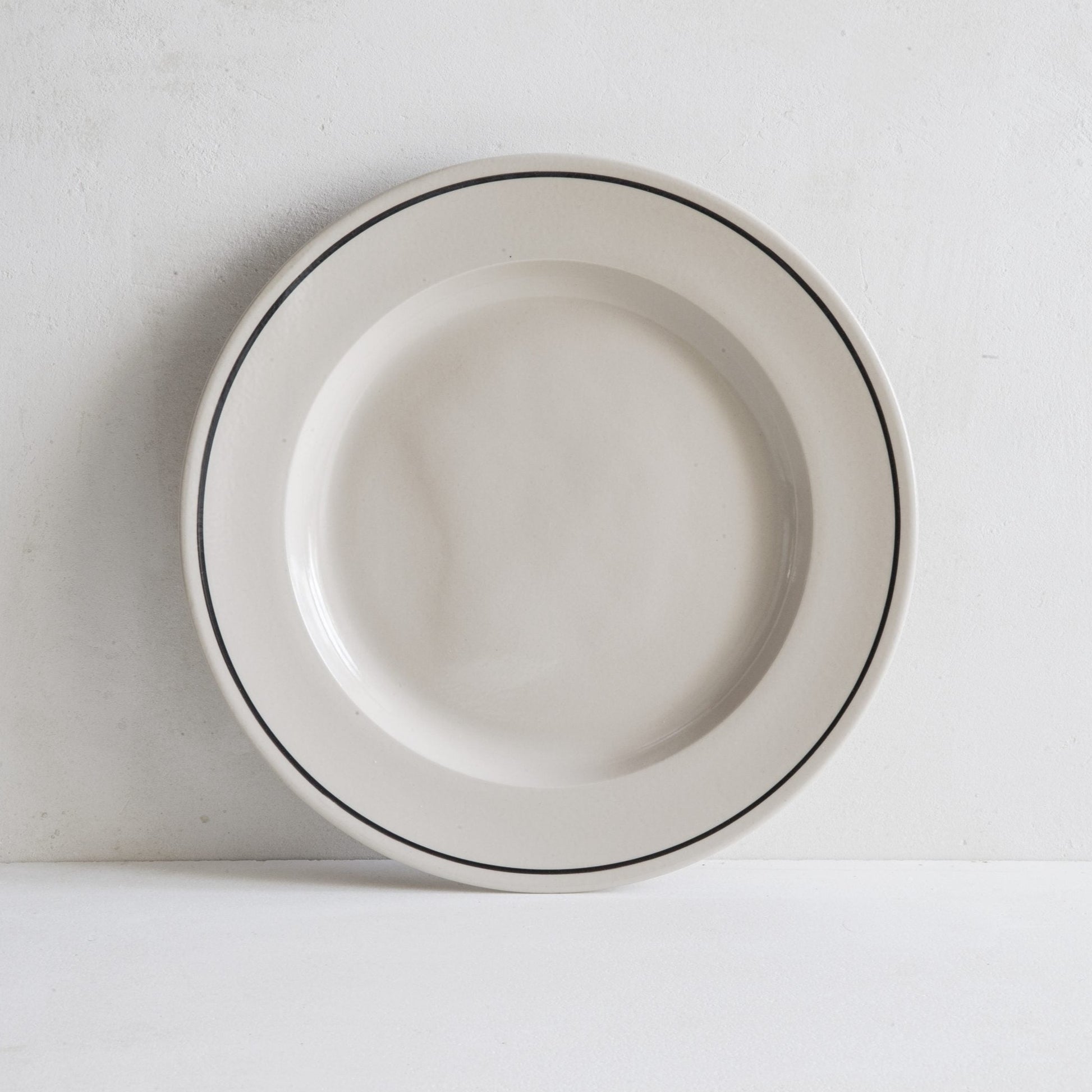 Stoneware Dinner Plate | Black Line | Luxury Dinnerware