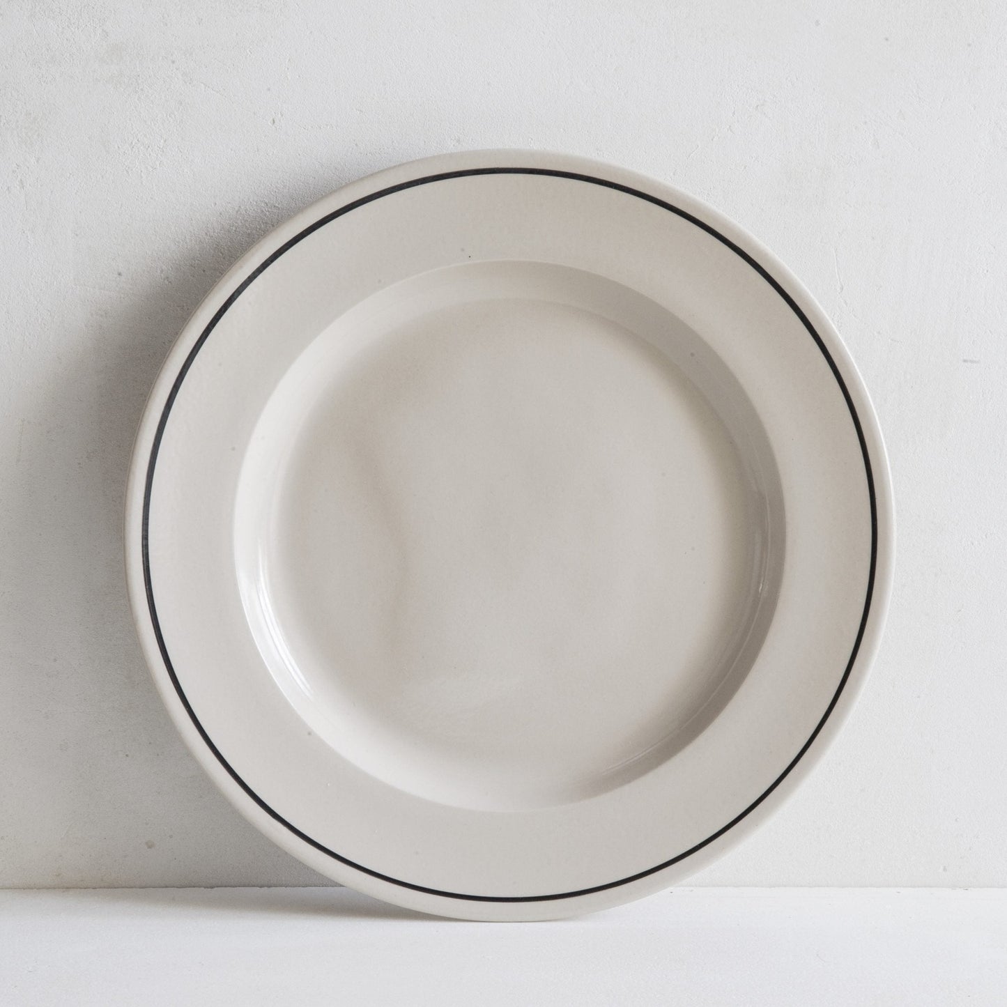 Classical Stoneware Line Noir Large Dinner Plate - Seconds