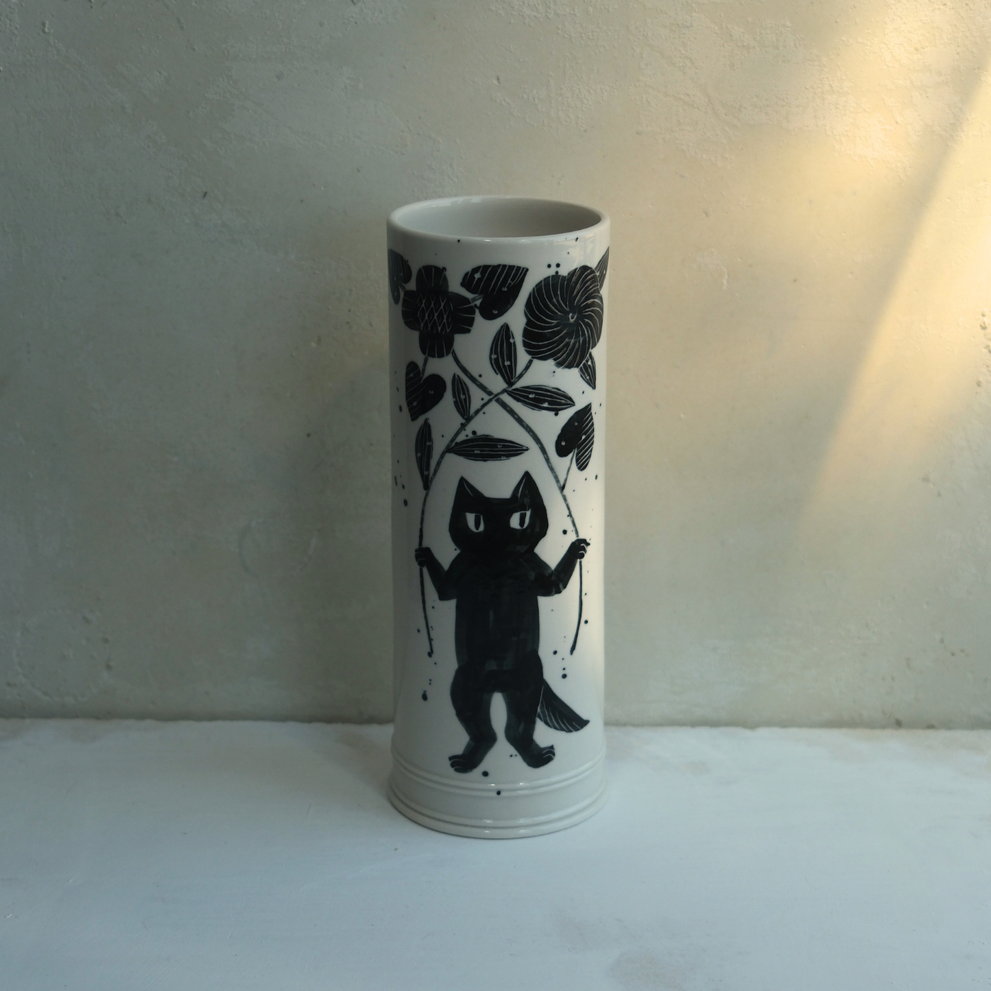 Exclusive Hand Painted John Julian x Makoto Kagoshima Classical Vase - Cat in Black