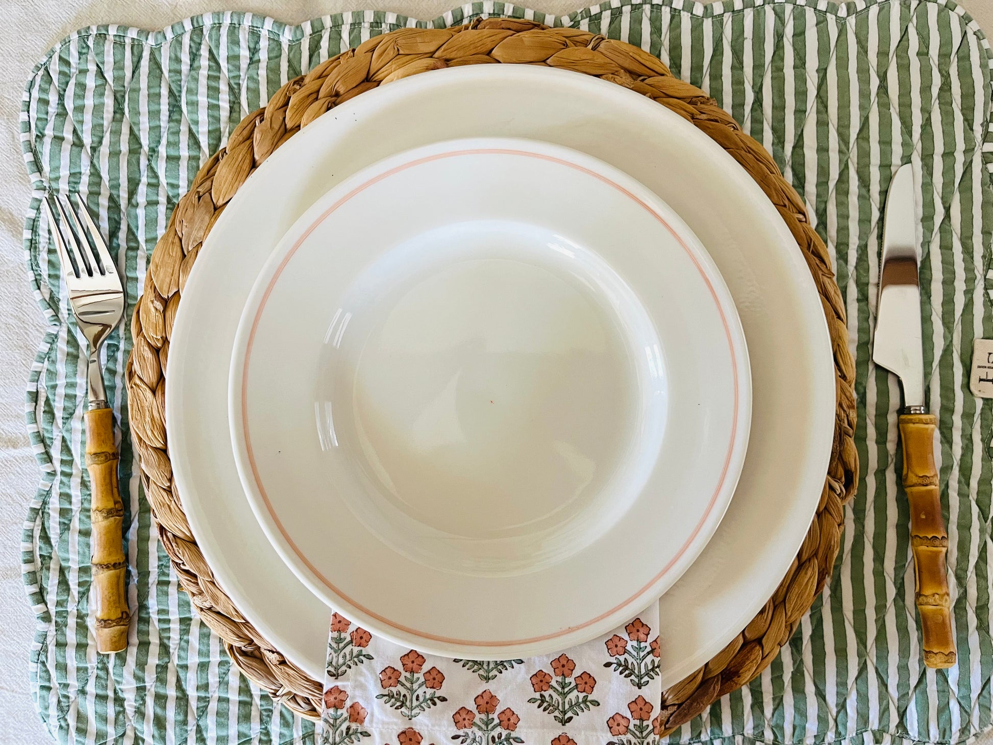 Classical Porcelain Coral Line Side Plate - Seconds