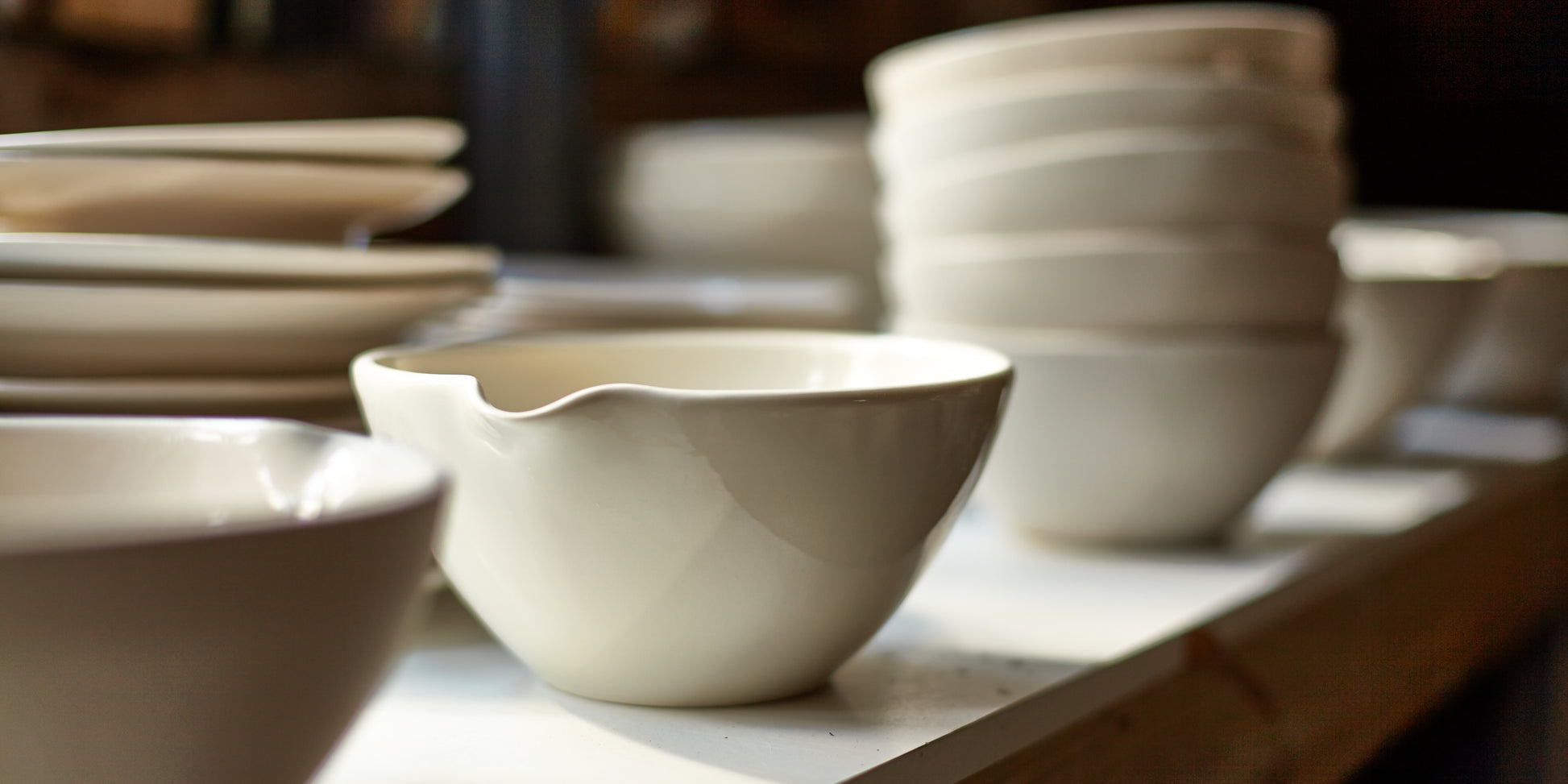 Mixing Bowls with Pouring Spout | Luxury Pottery Kitchenware