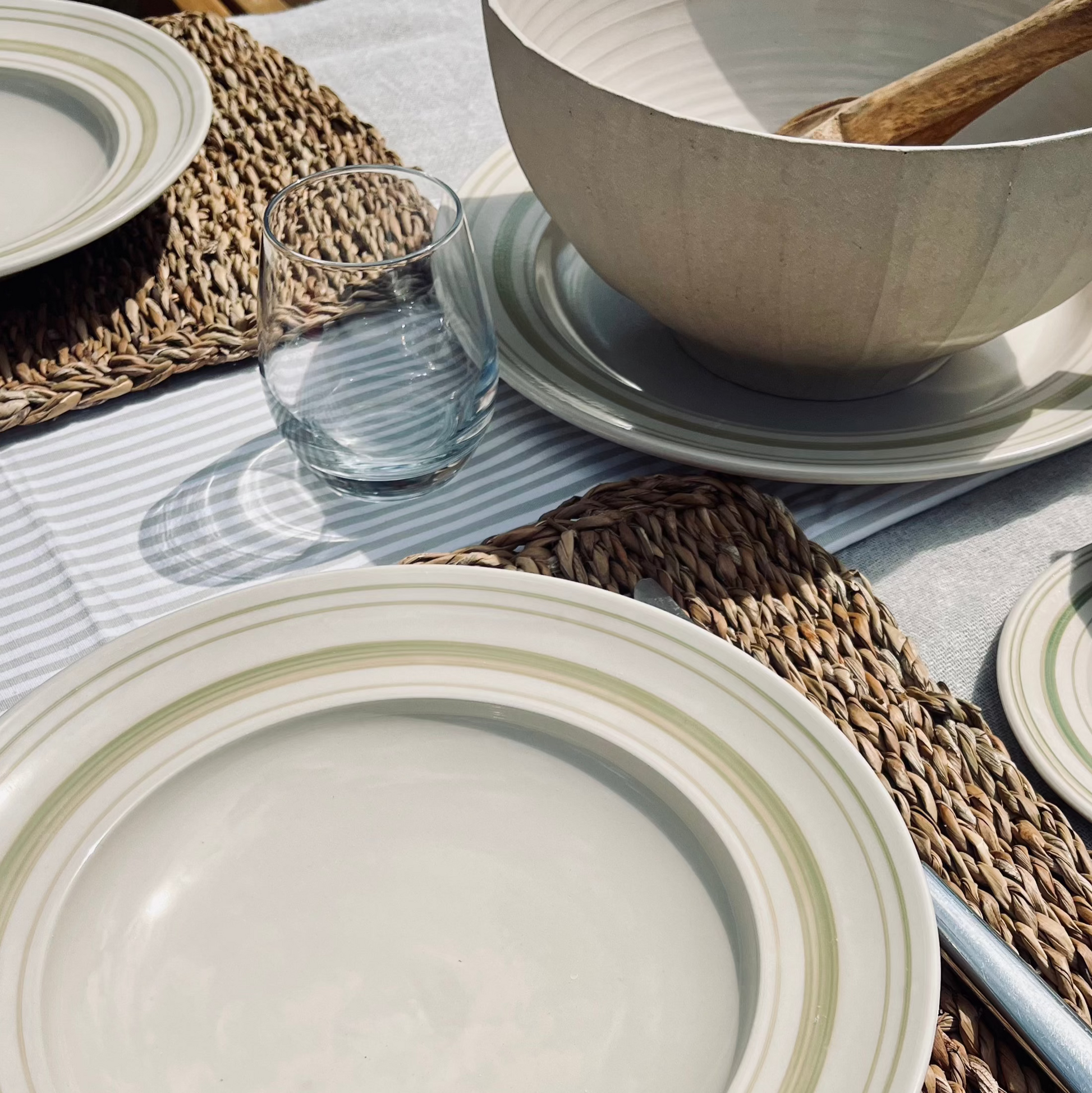 Set of Shallow Bowls Clover Green Linen Stripe - Classical Stoneware