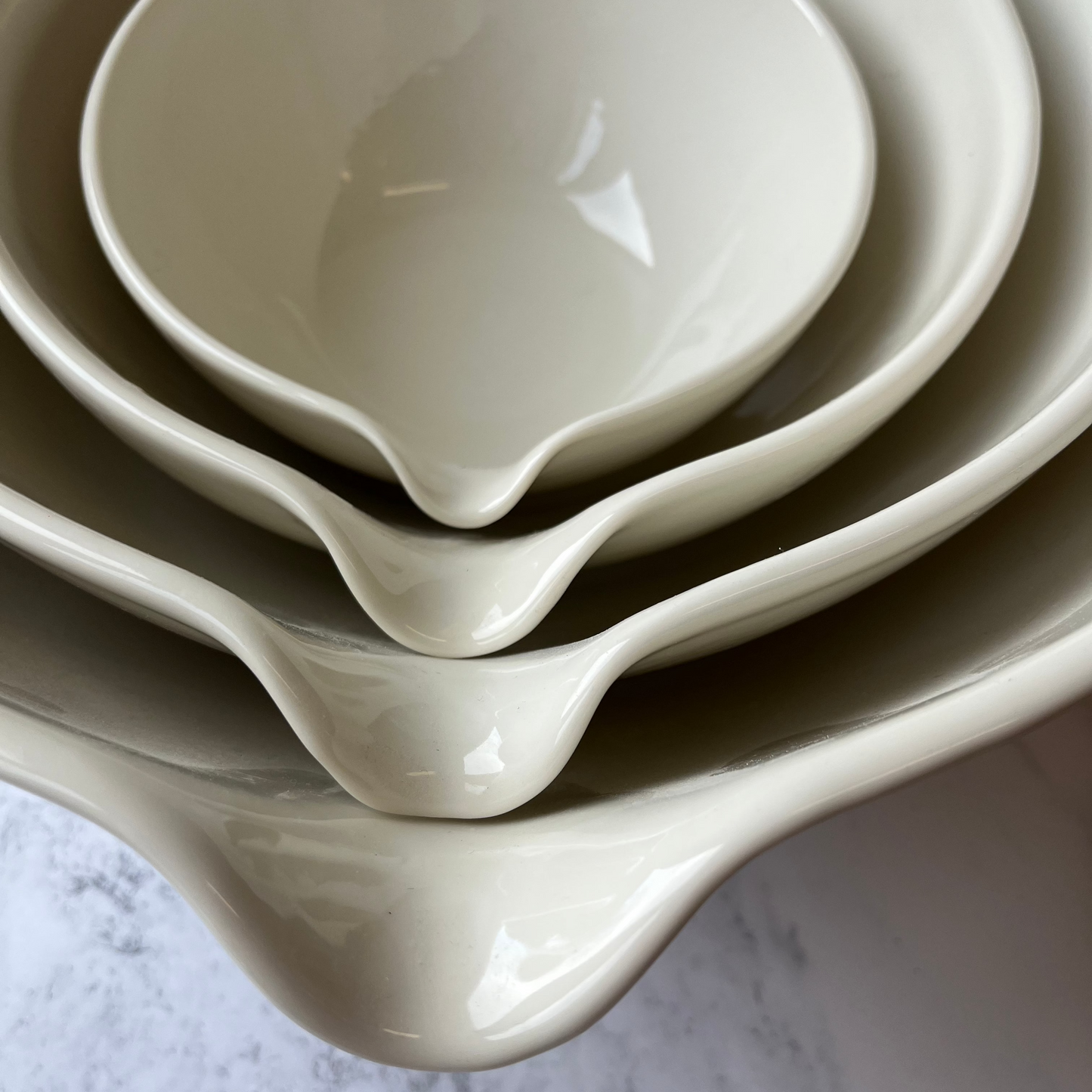 Special Edition Fully Glazed Mixing Bowls with Pouring Spout