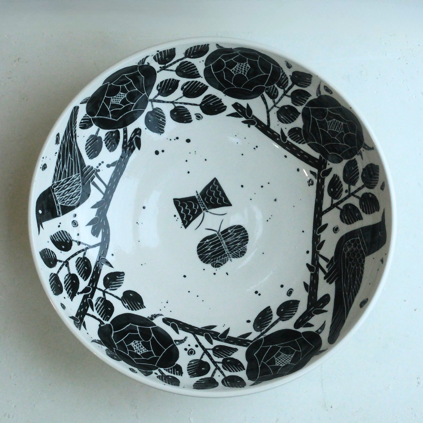 Exclusive Hand Painted John Julian x Makoto Kagoshima Shallow Serving Bowl - Flowers & Birds in Black