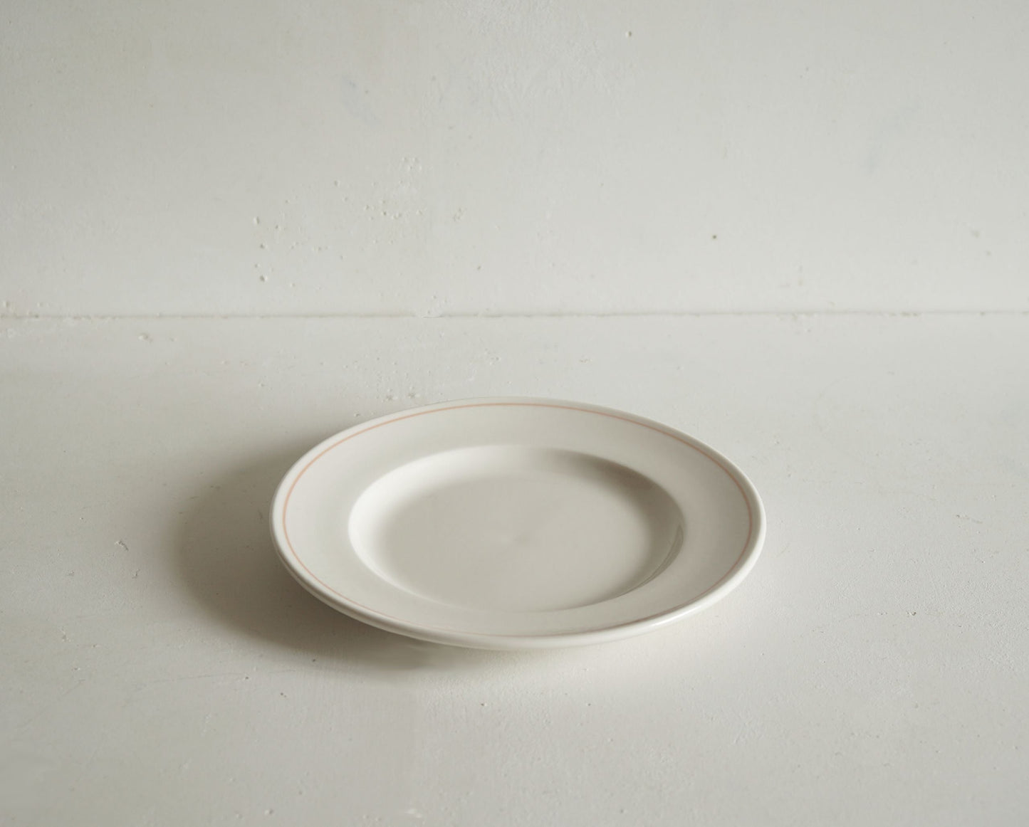 Luxury Pottery Side Plate with Coral Line
