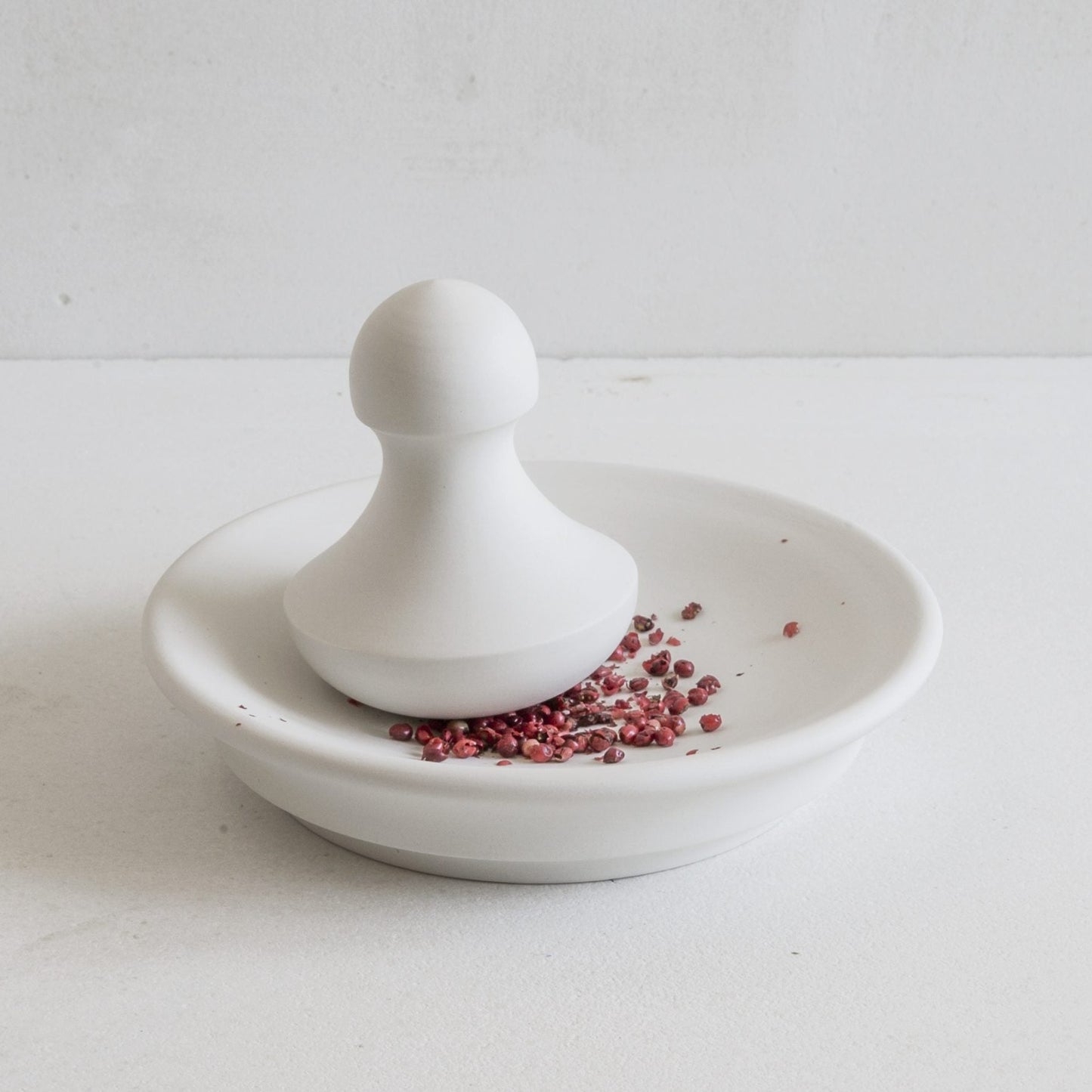 Ball Pestle and Mortar, Porcelain