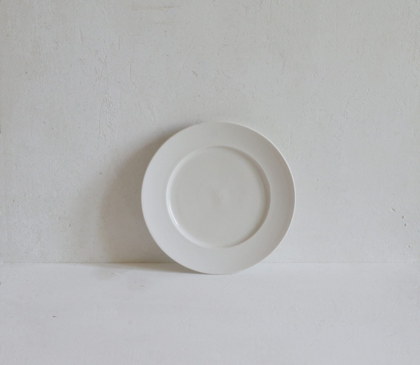 Classical Porcelain Unglazed Border 16cm Side Plate