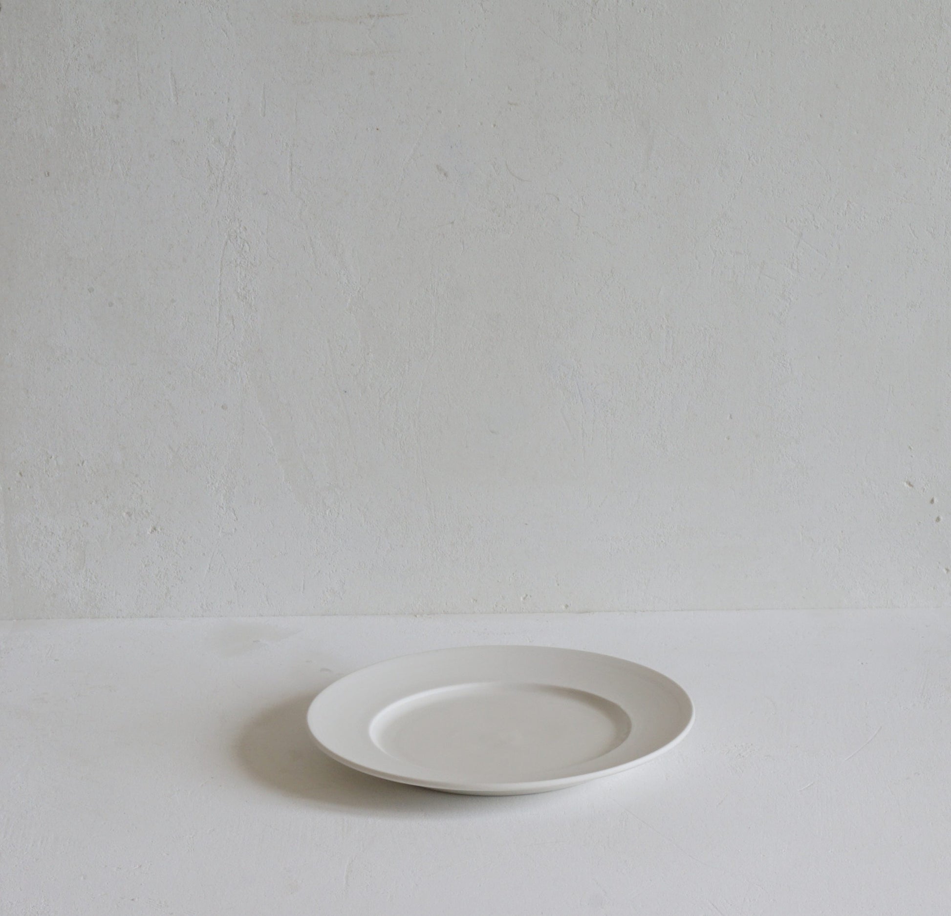 Classical Porcelain Small Side Plate (Unglazed Border)