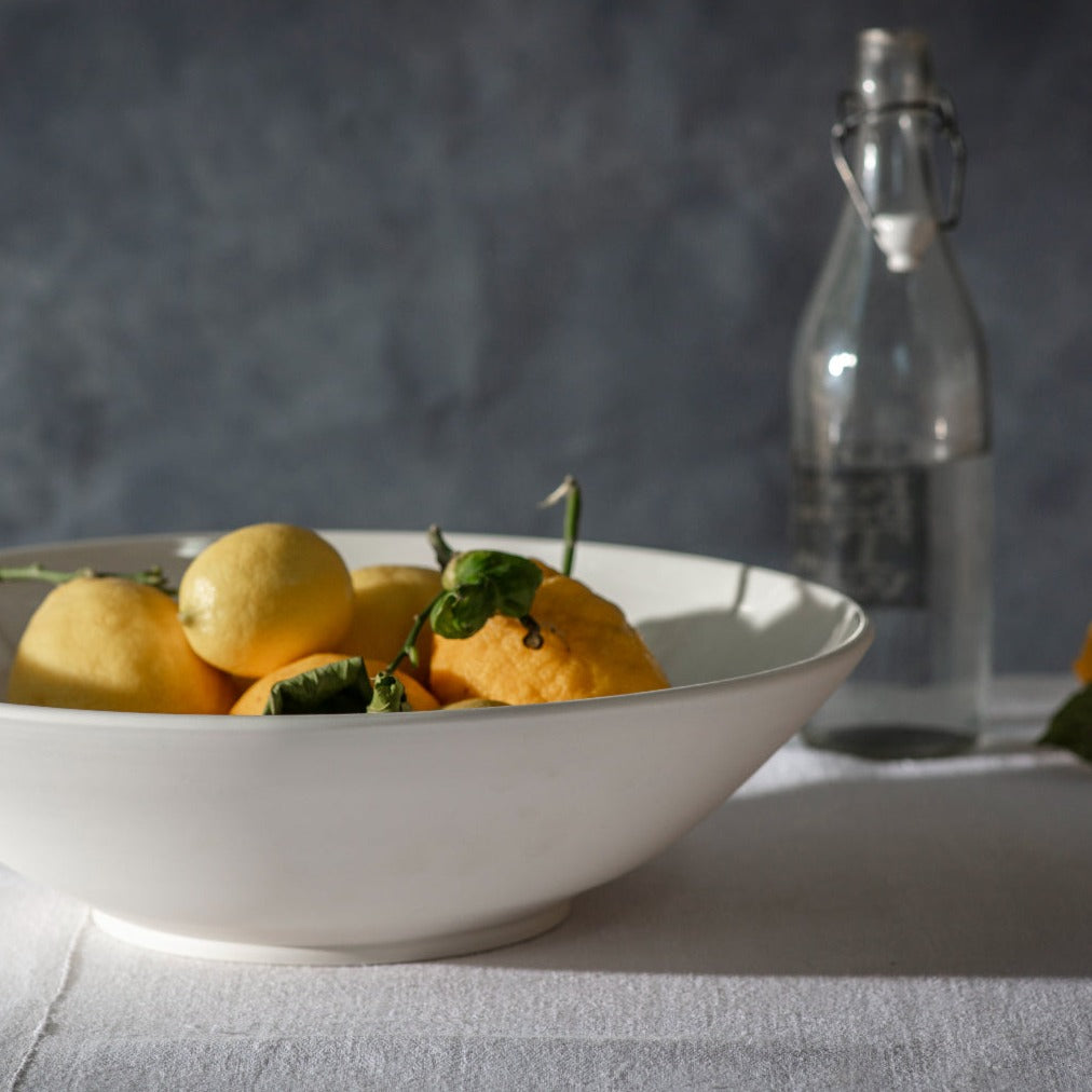 Luxury Porcelain Serving Bowl with Sicilian Lemons