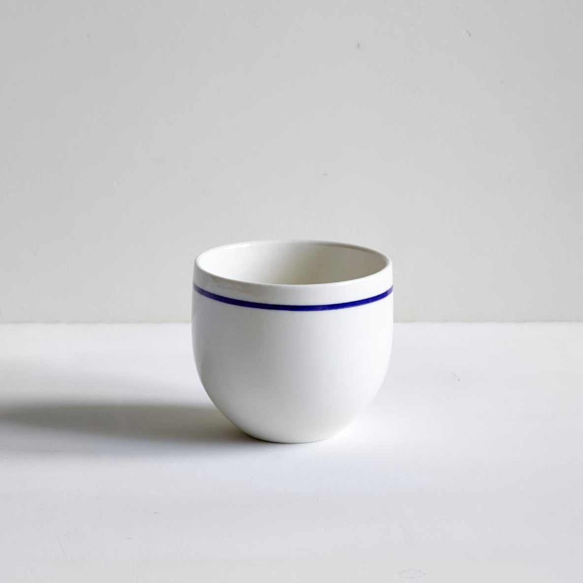 Simple Porcelain Beaker with Cobalt Blue Line