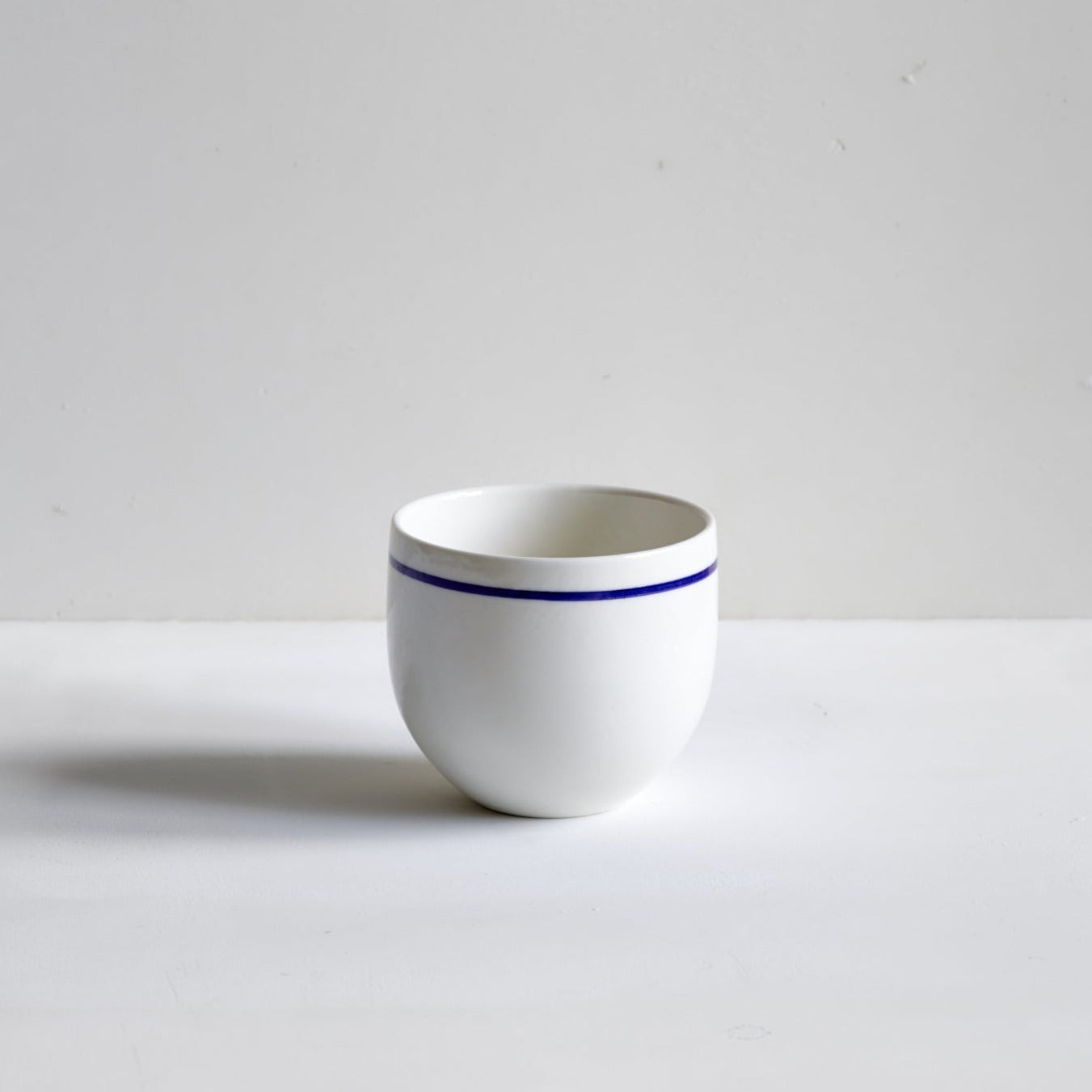 Simple Porcelain Beaker with Cobalt Blue Line | Luxury Pottery