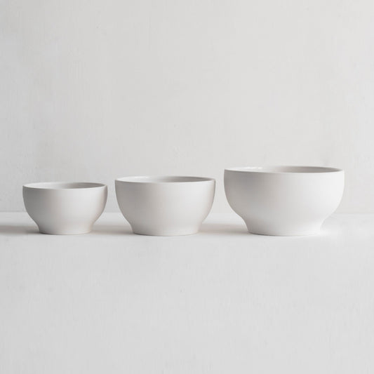 Porcelain Simple Bowls (Unglazed Exterior)