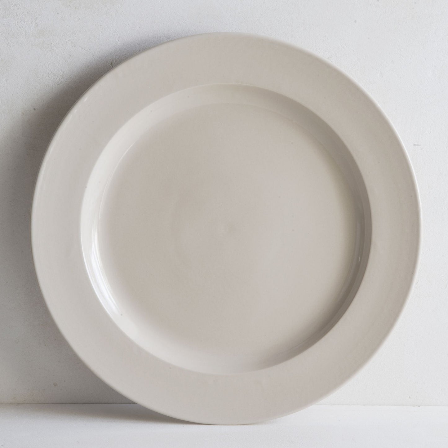Stoneware large dinner plate