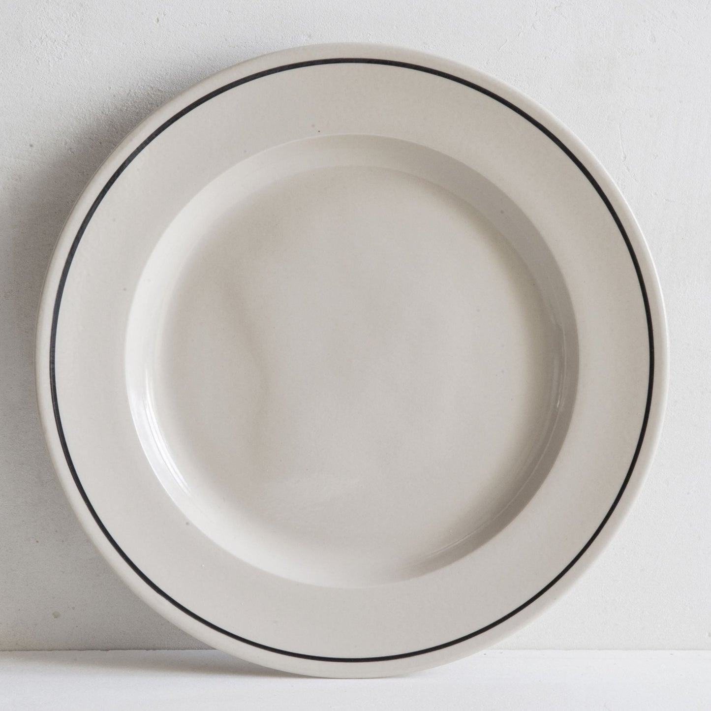 Stoneware Line Noir large dinner plate