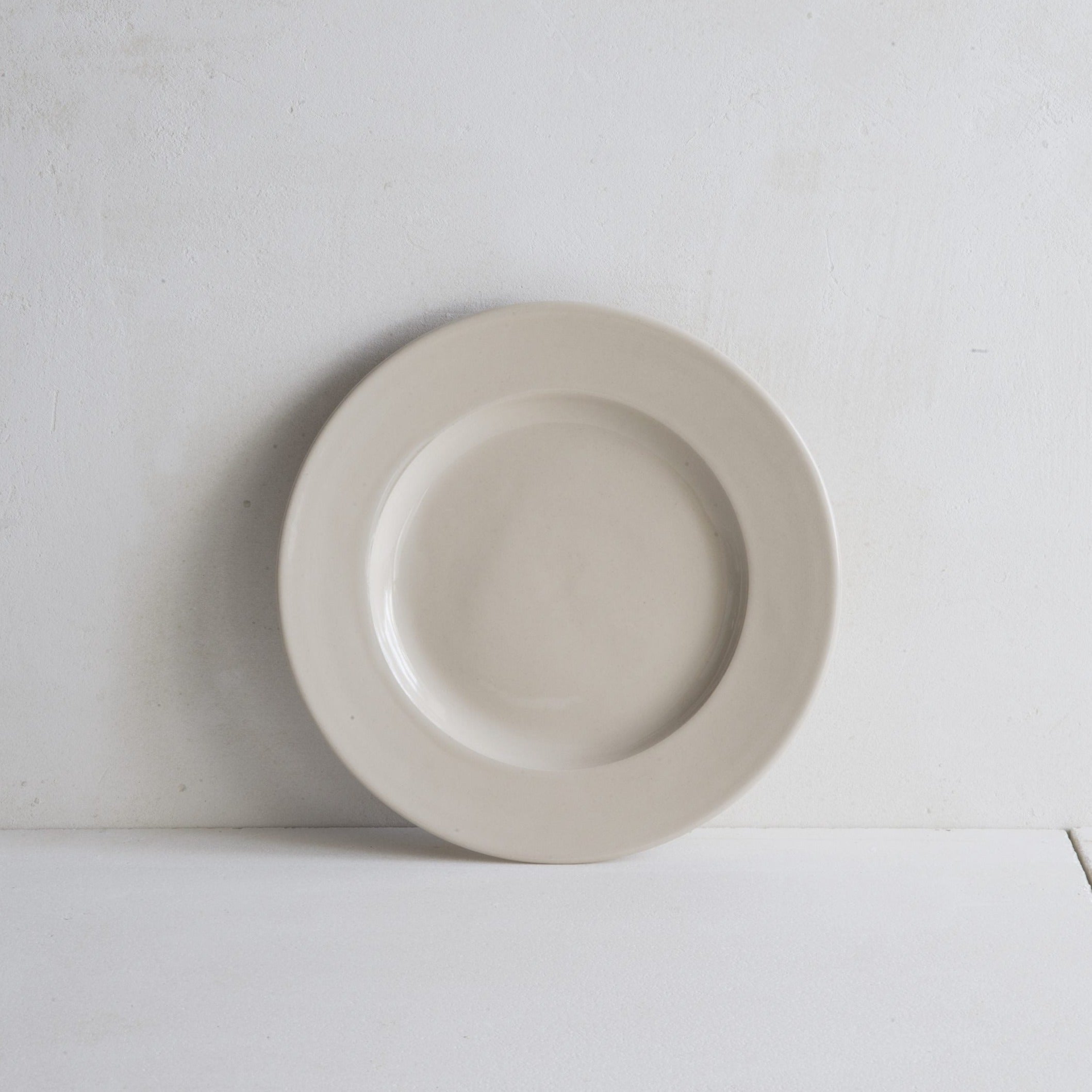 Stoneware large dinner plate