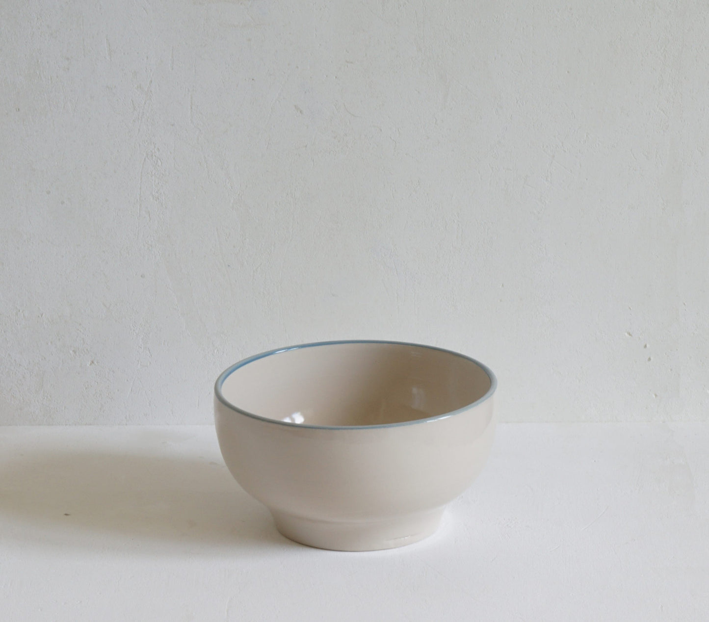 Simple Bowl with duck egg rim